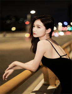 美女大笔-时间机器动画片