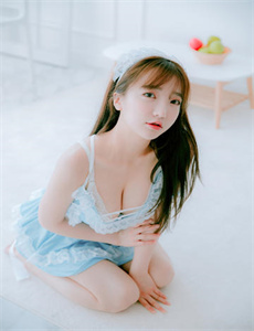 一路向西观看免费版-无懈可击之美女如云剧情介绍